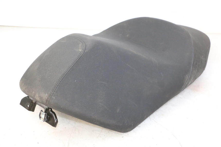 photo de SELLE PIAGGIO MP3 HPE 310 (2024 - 2025)