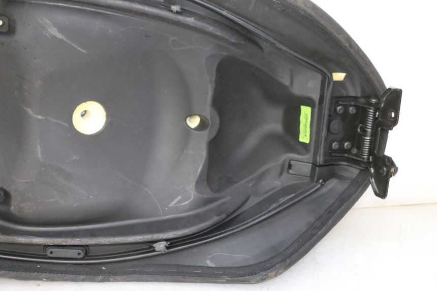 photo de SELLE PIAGGIO MP3 HPE 310 (2024 - 2025)