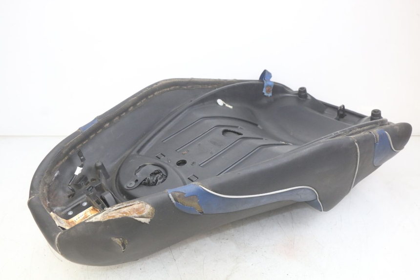 photo de SELLE PIAGGIO MP3 LT 400 (2007 - 2012)