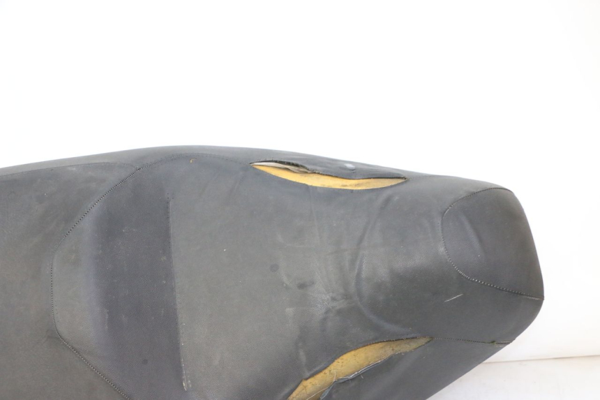 photo de SELLE PIAGGIO MP3 LT 300 (2010 - 2016) - Zoom état d’usage