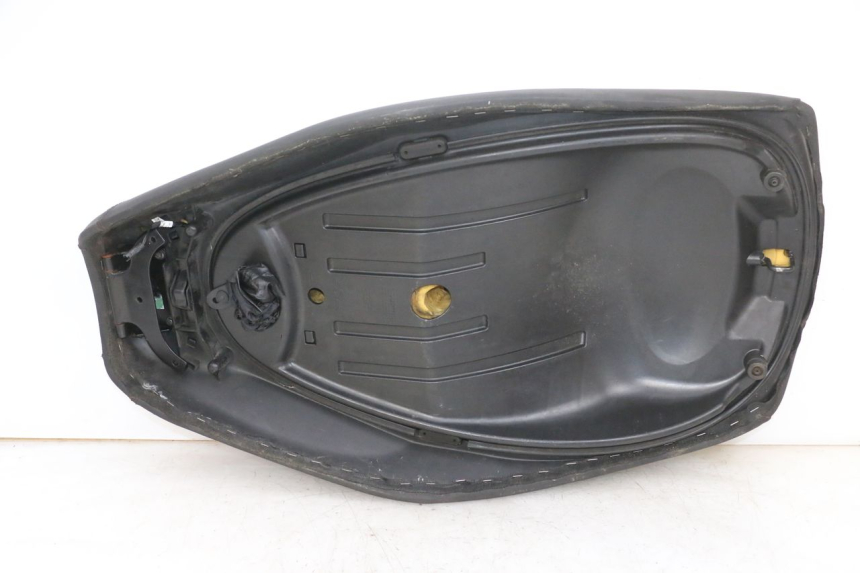 photo de SELLE PIAGGIO MP3 RL 250 (2007 - 2010) - Inspection visuelle