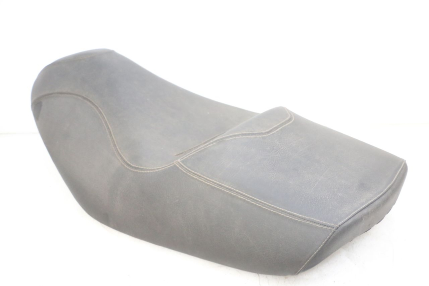 photo de SELLE PIAGGIO MP3 RL 250 (2007 - 2010) - Détails caractéristiques