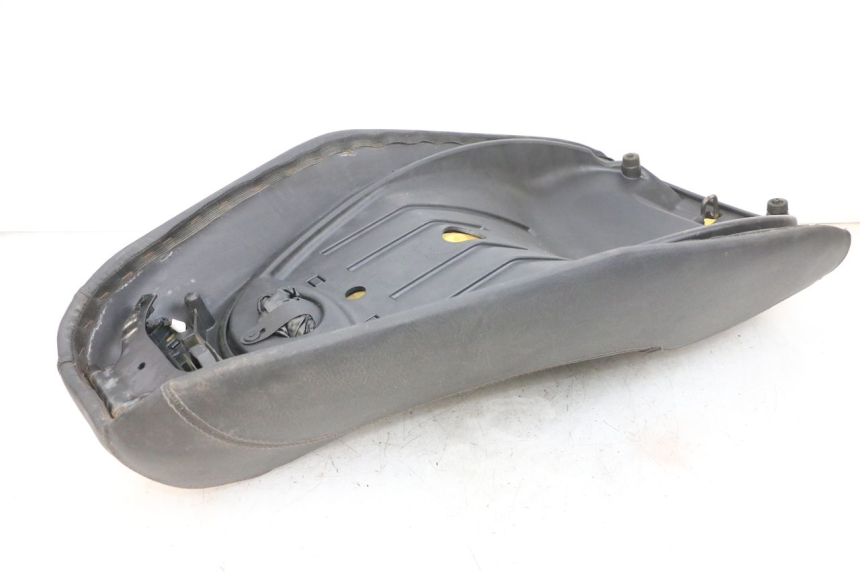 photo de SELLE PIAGGIO MP3 RL 250 (2007 - 2010) - Zoom état d’usage