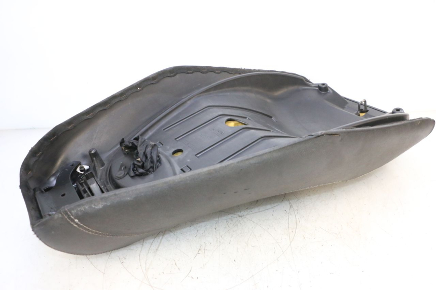 photo de SELLE PIAGGIO MP3 RL 250 (2006 - 2010) - Vue produit