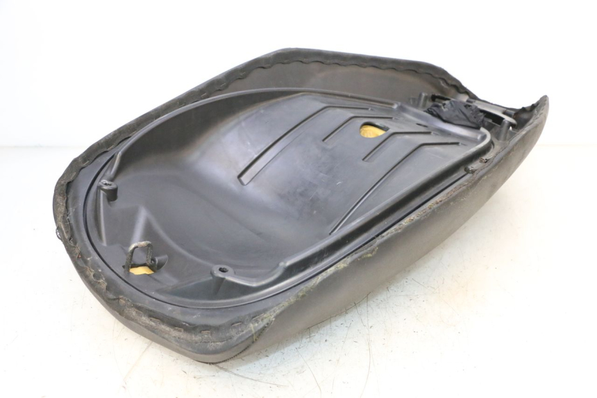 photo de SELLE PIAGGIO MP3 RL 250 (2006 - 2010) - Inspection visuelle