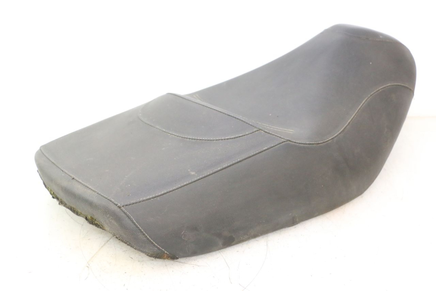 photo de SELLE PIAGGIO MP3 125 (2006 - 2014) - Points de fixation