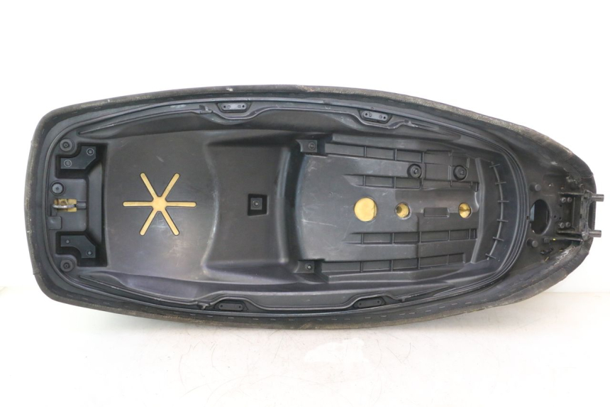 photo de SELLE PIAGGIO MP3 500 (2016 - 2018) - Détails caractéristiques
