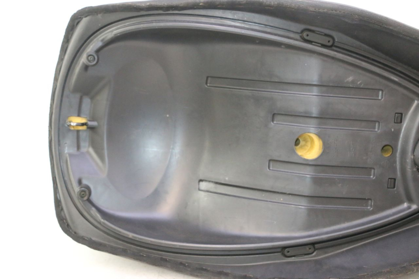 photo de SELLE PIAGGIO MP3 125 (2006 - 2014) - Focus structure
