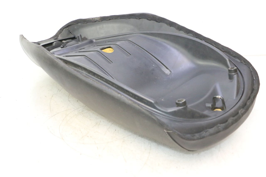 photo de SELLE PIAGGIO MP3 125 (2006 - 2014) - Zoom état d’usage