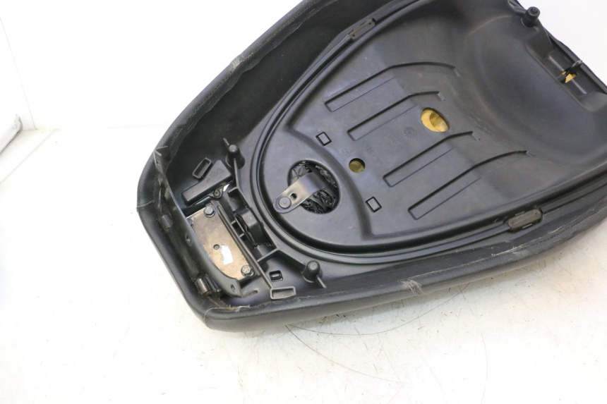 photo de SELLE PIAGGIO MP3 500 (2011 - 2015) - Zoom état d’usage