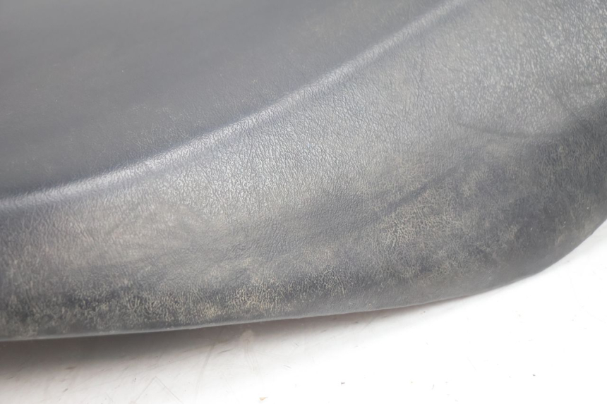 photo de SELLE KYMCO MXU R 250 (2004 - 2010) - Gros plan technique