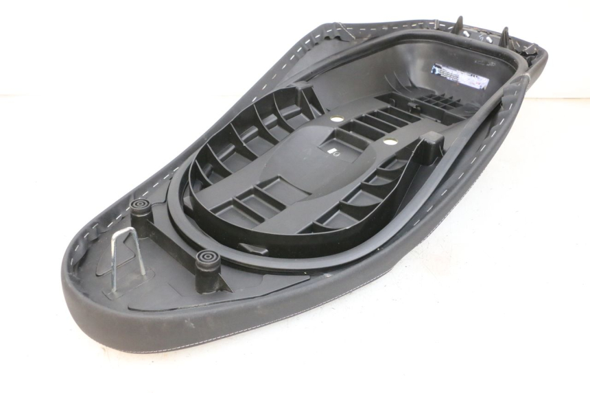 photo de SELLE YAMAHA NEO'S CORE 1 (2022 - 2026) - Gros plan technique