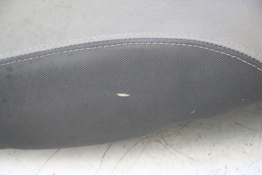 photo de SELLE KYMCO LIKE 4T 50 (2019 - 2025) - Zoom composants