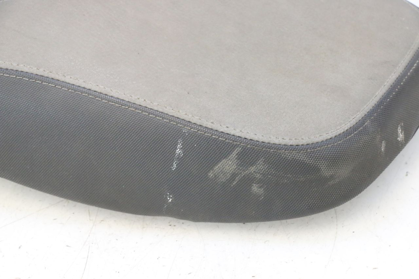photo de SELLE KYMCO LIKE 4T 50 (2019 - 2025) - État de surface