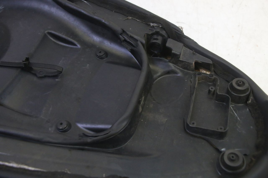 photo de SELLE PIAGGIO NEW TYPHOON 50 (2010 - 2017)