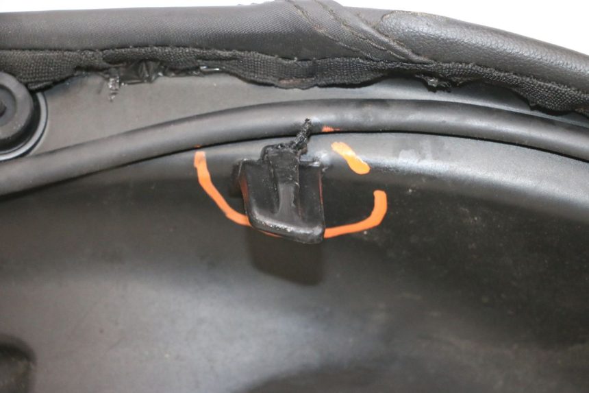 photo de SELLE PIAGGIO NEW TYPHOON 50 (2018 - 2021) - Vue principale