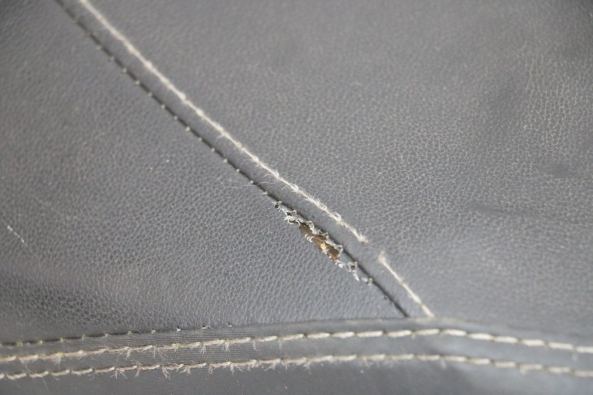 photo de SELLE PIAGGIO NEW TYPHOON 50 (2018 - 2021) - Marquages et références