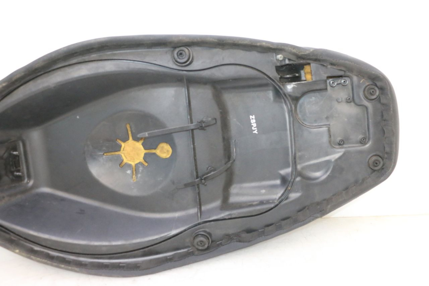 photo de SELLE PIAGGIO NEW TYPHOON 50 (2010 - 2017) - Vue d’ensemble