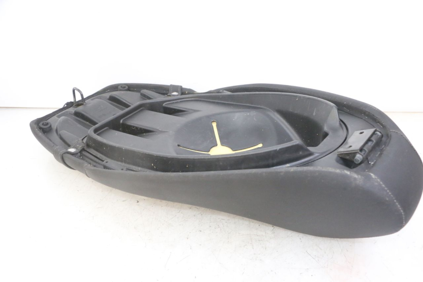 photo de SELLE PIAGGIO NRG POWER PUREJET 50 (2018 - 2021)