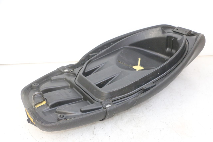 photo de SELLE PIAGGIO NRG POWER PUREJET 50 (2018 - 2021)