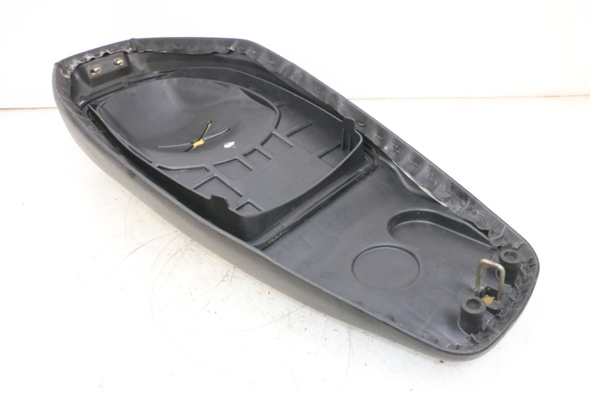 photo de SELLE SYM ORBIT 2 4T 50 (2008 - 2017) - Détail de la pièce