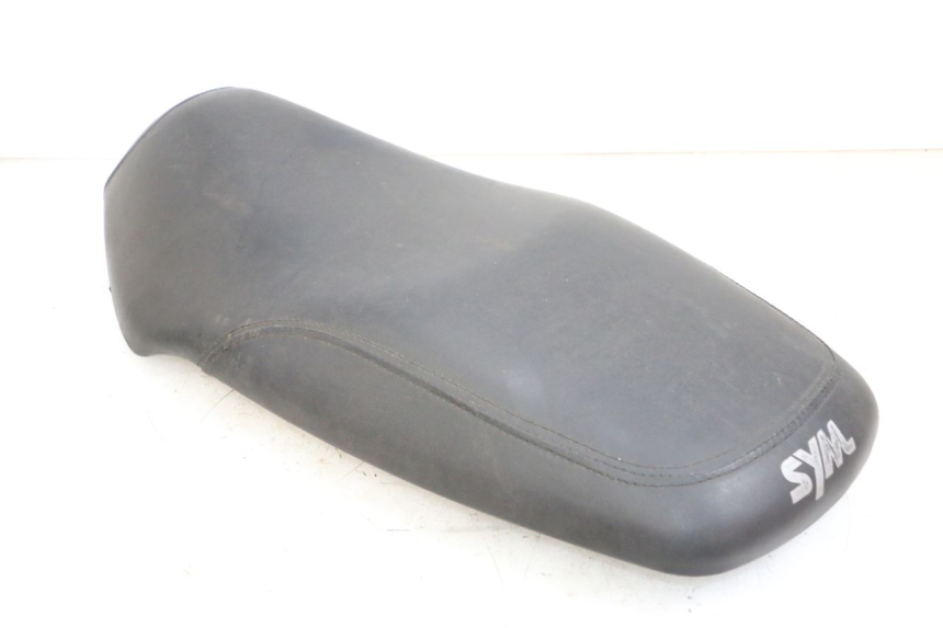 photo de SELLE SYM ORBIT III 3 4T 50 (2018 - 2021) - Marquages et références