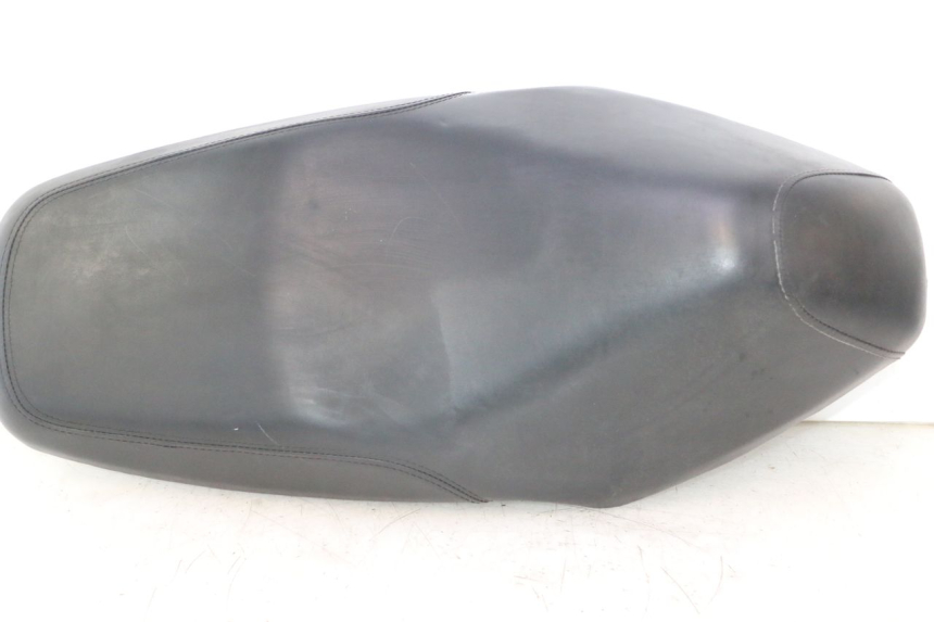 photo de SELLE SYM ORBIT III 3 4T 50 (2021 - 2025) - Zoom état d’usage