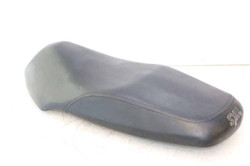 photo de SELLE SYM ORBIT III 3 4T 50 (2021 - 2025) - Points de fixation
