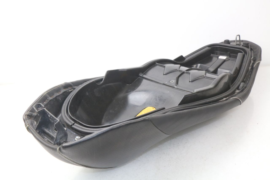 photo de SELLE HONDA PCX (JF47) 125 (2012 - 2013) - Points de fixation