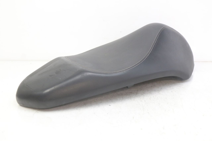 photo de SELLE PEUGEOT KISBEE 2T 50 (2010 - 2017)