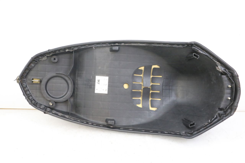 photo de SELLE PEUGEOT KISBEE 2T 50 (2018 - 2022)