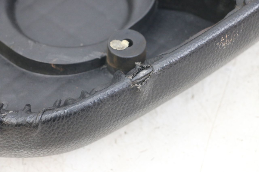 photo de SELLE PEUGEOT KISBEE 2T 50 (2018 - 2022)