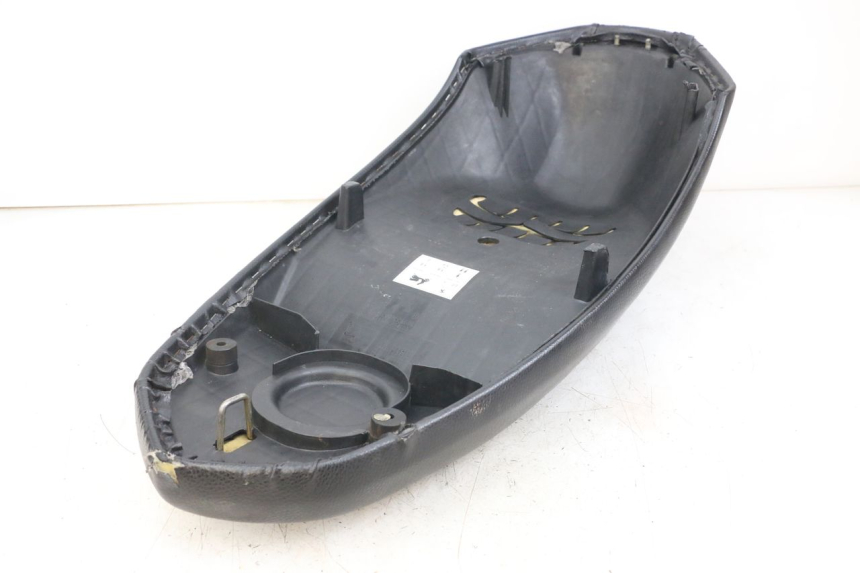 photo de SELLE PEUGEOT KISBEE 2T 50 (2018 - 2022)