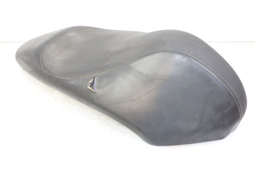 photo de SELLE PEUGEOT KISBEE 2T 50 (2010 - 2017)