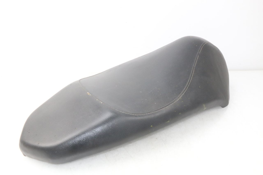 photo de SELLE PEUGEOT KISBEE 4T 50 (2010 - 2017)