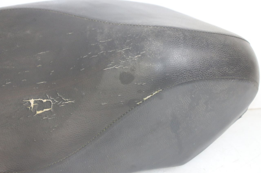 photo de SELLE PEUGEOT KISBEE 4T 50 (2010 - 2017)