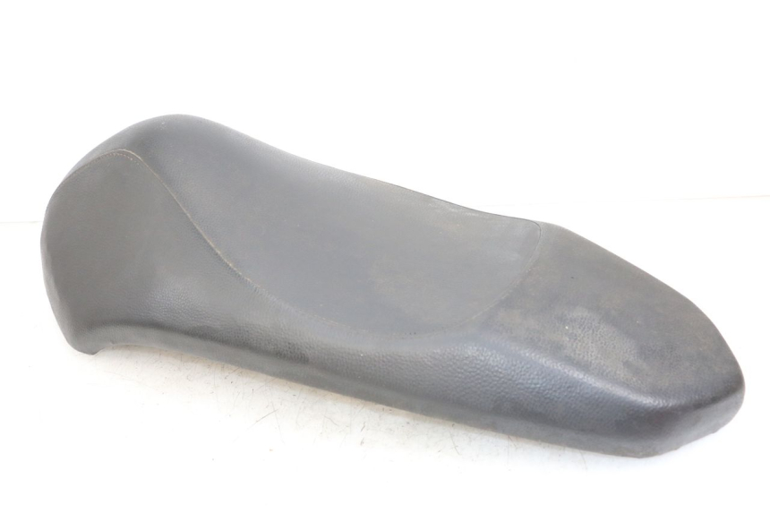 photo de SELLE PEUGEOT KISBEE 4T 50 (2010 - 2017)