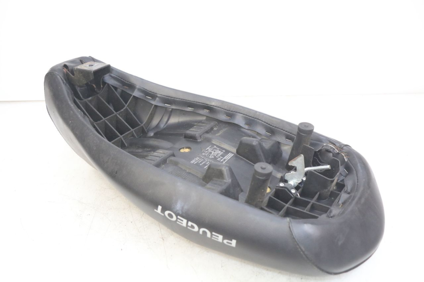 photo de SELLE PEUGEOT LUDIX 50 (2005 - 2007)