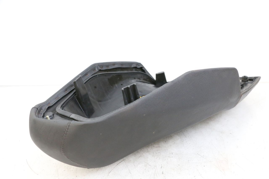 photo de SELLE PEUGEOT SPEEDFIGHT 4 2T 50 (2015 - 2019)