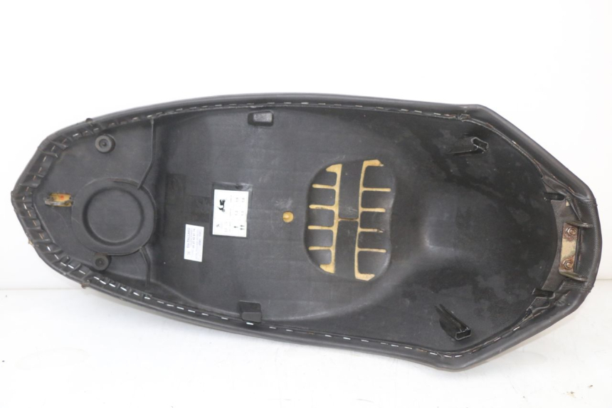photo de SELLE PEUGEOT STREETZONE I 2T 50 (2018 - 2020)