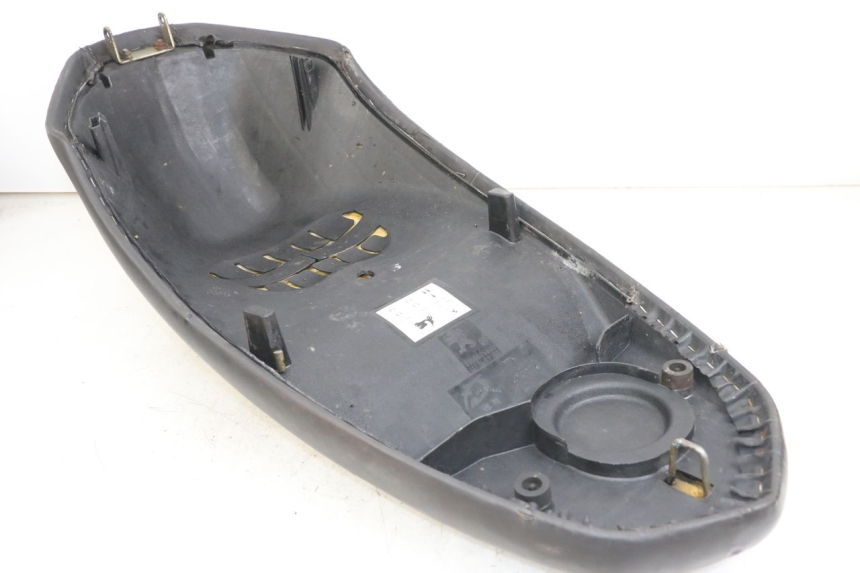photo de SELLE PEUGEOT STREETZONE I 2T 50 (2018 - 2020)