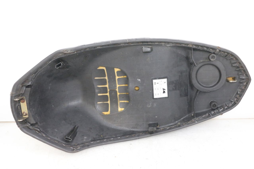 photo de SELLE PEUGEOT STREETZONE I 2T 50 (2018 - 2020)