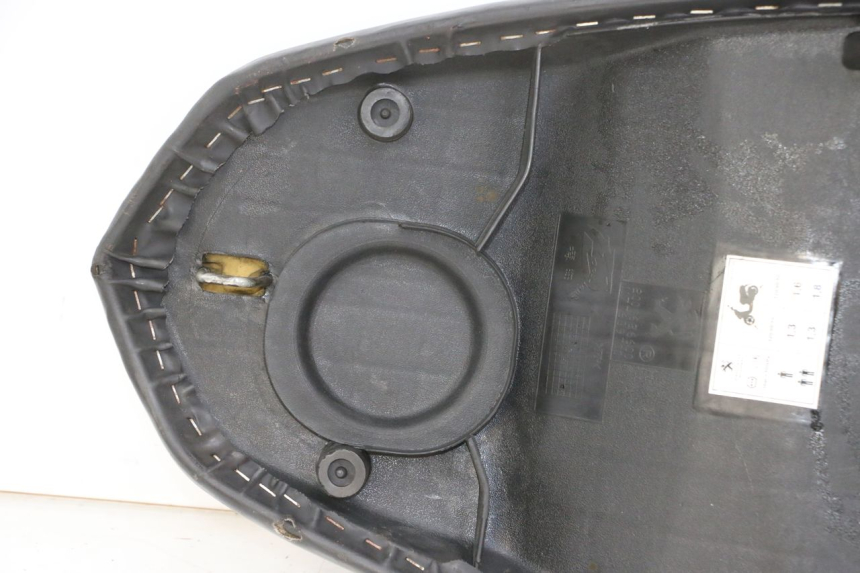 photo de SELLE PEUGEOT STREETZONE I 2T 50 (2018 - 2020)