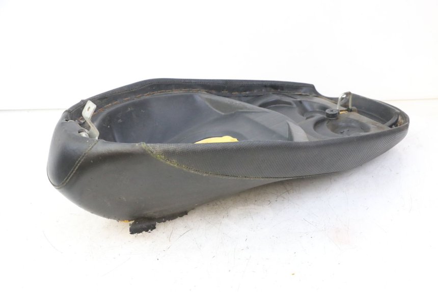 photo de SELLE PEUGEOT TREKKER TKR 50 (2005 - 2014)