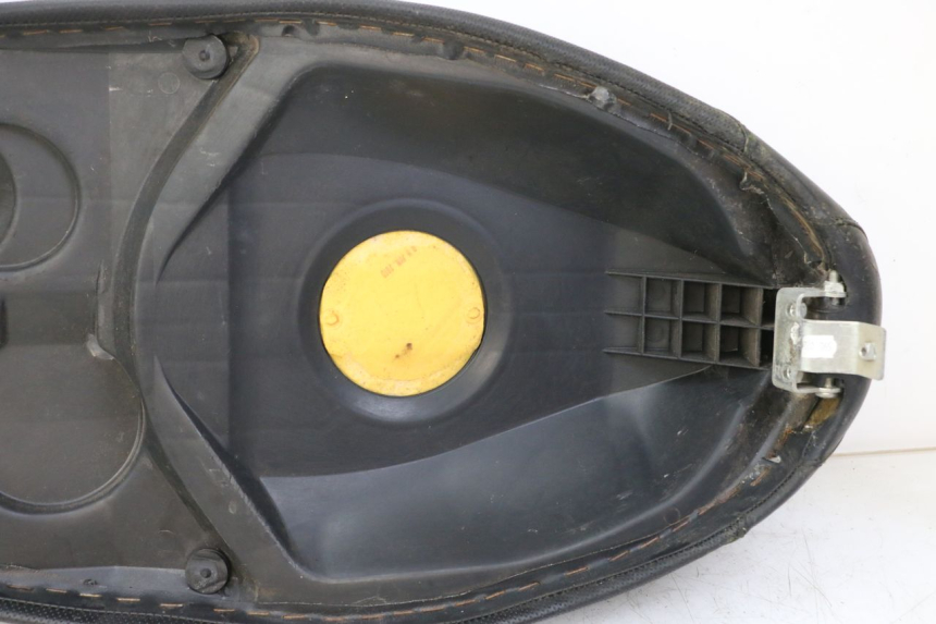 photo de SELLE PEUGEOT TREKKER TKR 50 (2005 - 2014)