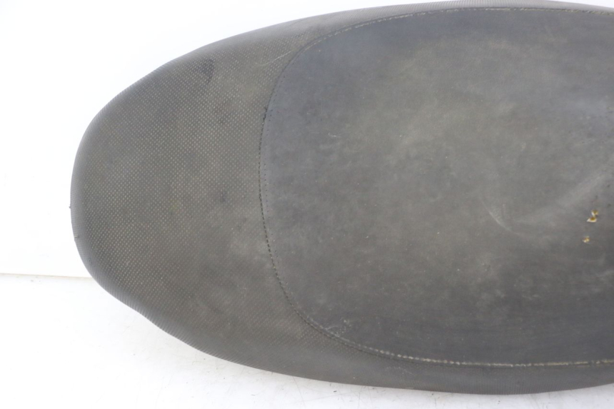 photo de SELLE PEUGEOT TREKKER TKR 50 (2005 - 2014)