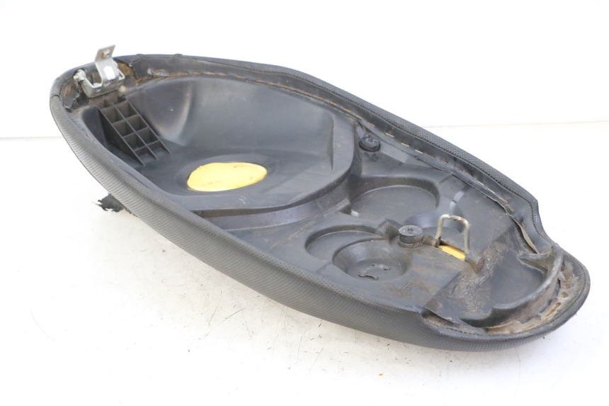 photo de SELLE PEUGEOT TREKKER TKR 50 (2005 - 2014)