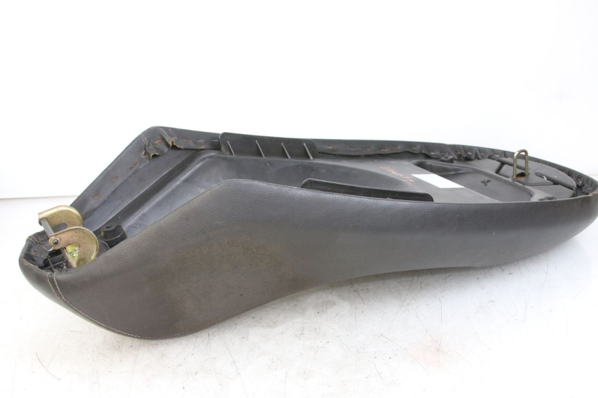 photo de SELLE PEUGEOT VIVACITY 125 (2010 - 2017)