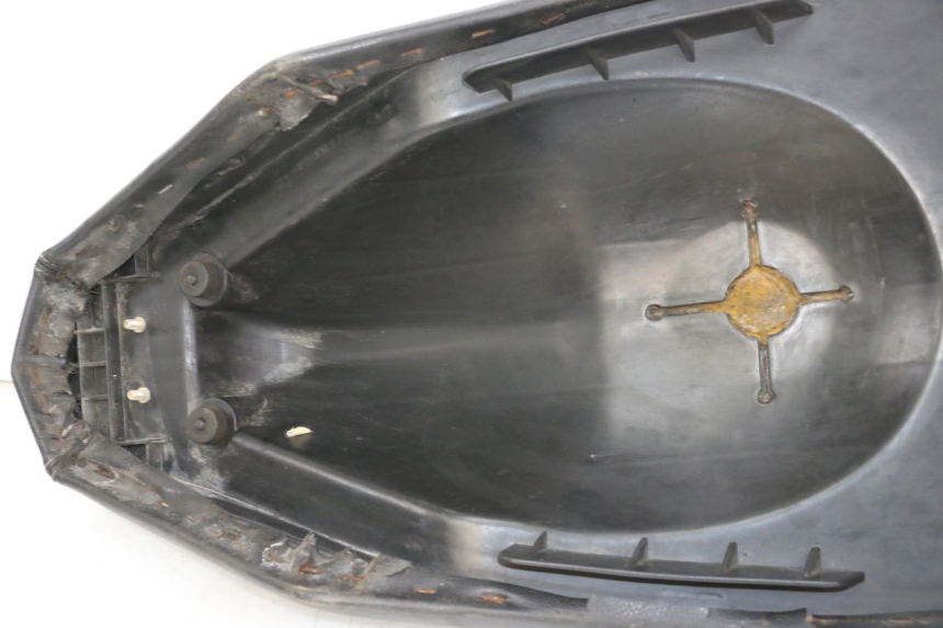 photo de SELLE PEUGEOT VIVACITY 125 (2010 - 2017)
