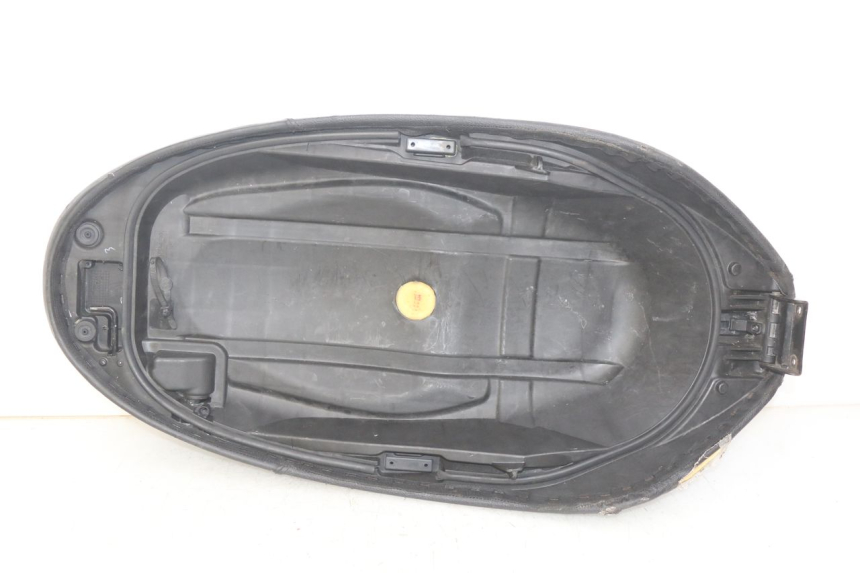 photo de SELLE PIAGGIO FLY 4T 50 (2013 - 2017)